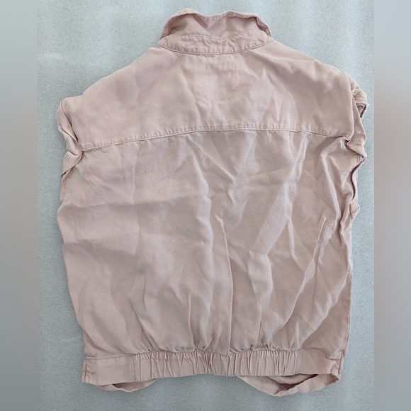 ABERCROMBIE & Fitch blush pink button down cuffed short sleeve t-shirt Small - Picture 5 of 6